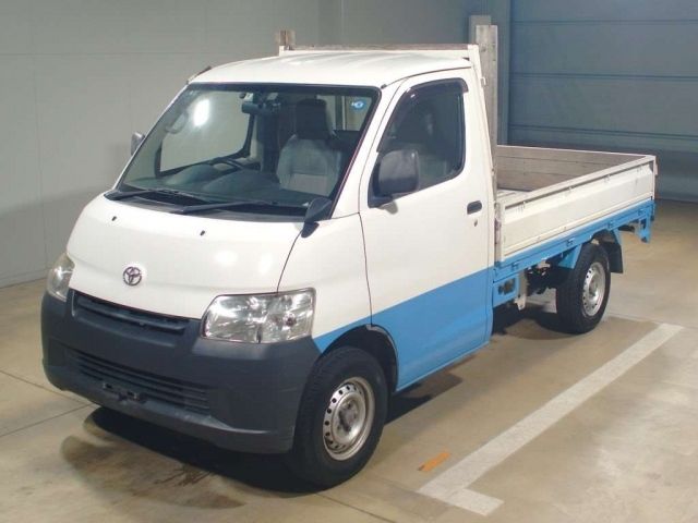 62086 Toyota Town ace truck S402U 2017 г. (TAA Kinki)